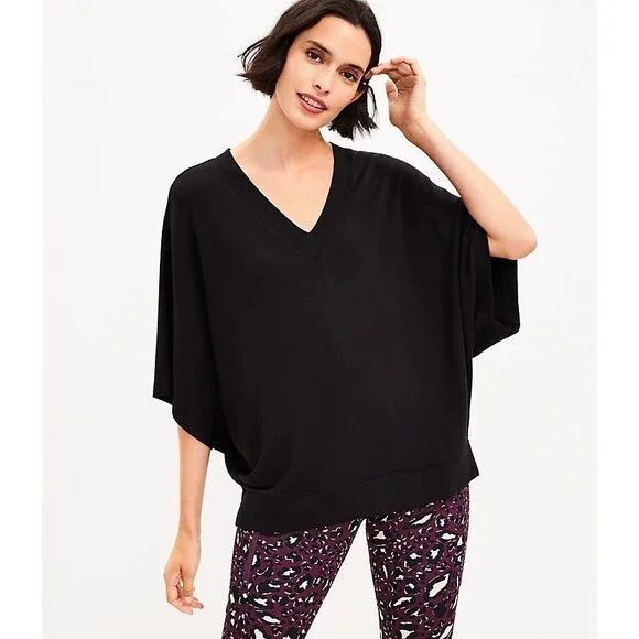 Lou & Grey Poncho Size XS Black Signaturesoft V-Neck Cozy Dolman Sleeves - Picture 7 of 7